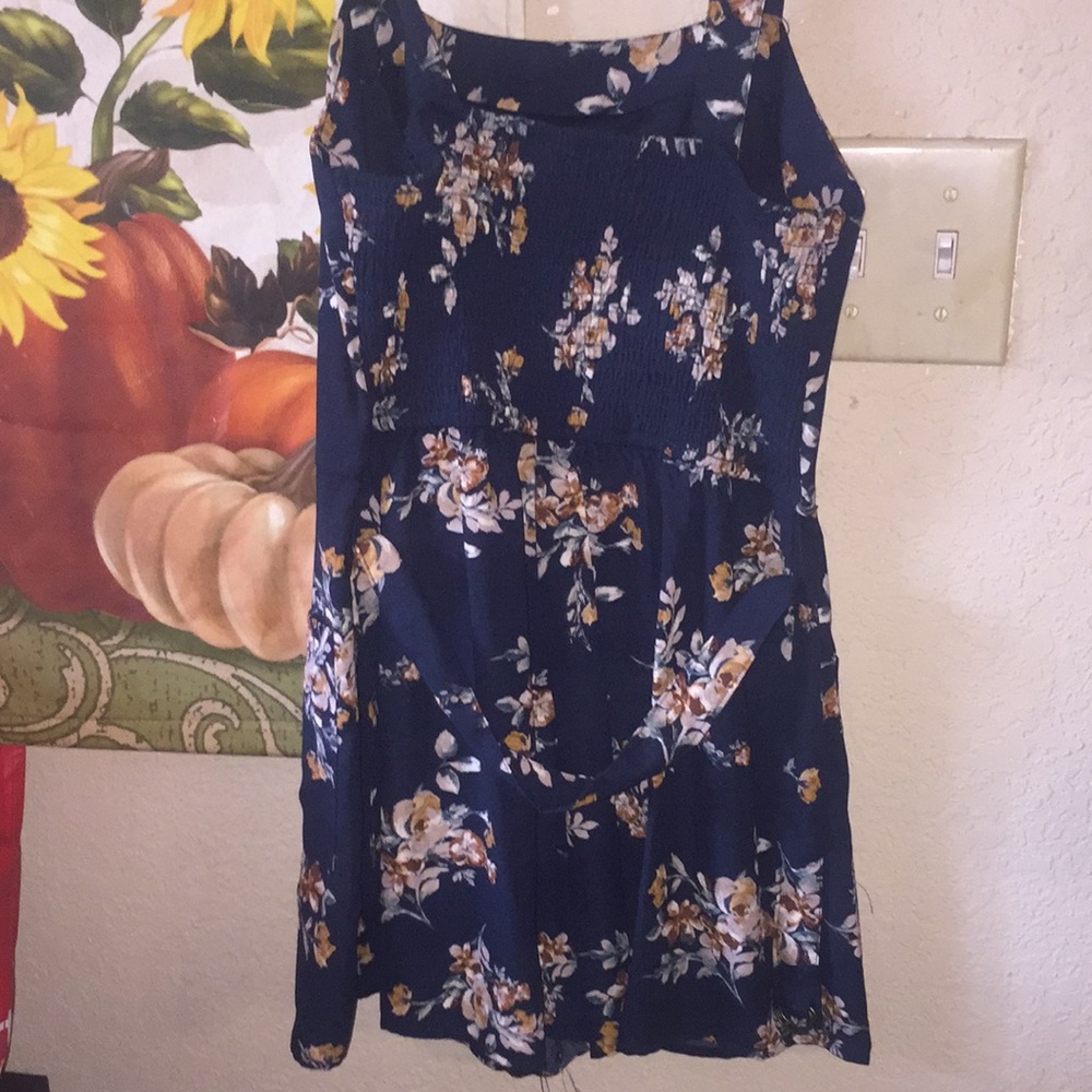 Floral romper - Picture 3 of 6